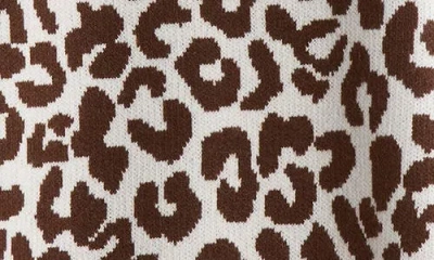 Nordstrom Rack Patterned Crewneck Sweater In Brown