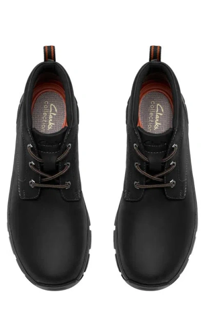 Clarks Walpath Chukka In Black