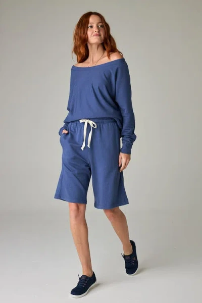 Eavolu Baikal Eco-luxe Fleece Bermuda Short In Blue