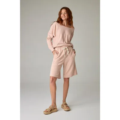 Eavolu Baikal Eco-luxe Fleece Bermuda Short In Pink