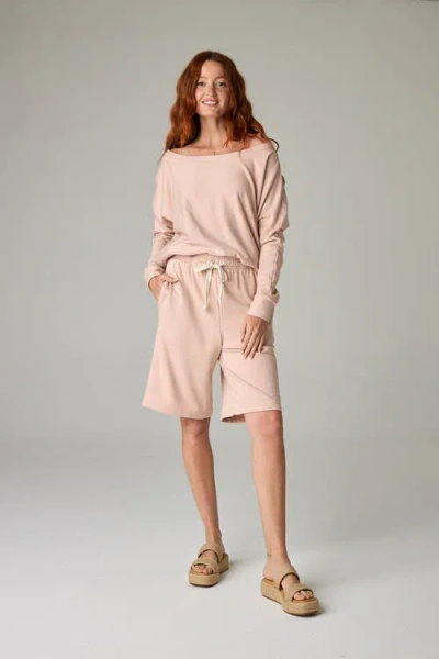 Eavolu Baikal Eco-luxe Fleece Bermuda Short In Pink