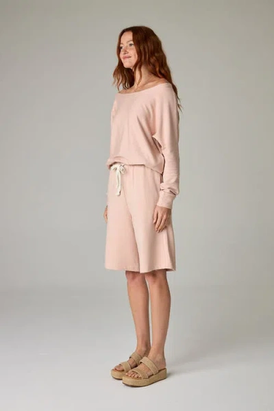 Eavolu Baikal Eco-luxe Fleece Bermuda Short In Pink