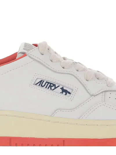 Autry Medalist Low Woman Maison Kitsune In White