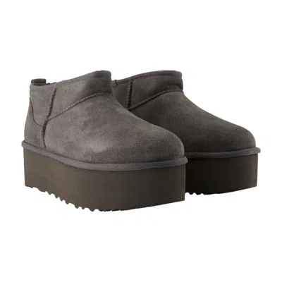 Ugg Stivaletto Donna Classic Ultra Mini Con Plateau Sand In Gray