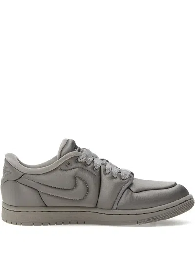 Jordan Air  1 Low Method Of Make Sneakers In Gray