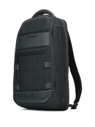 Piquadro Logo-plaque Backpack In Green