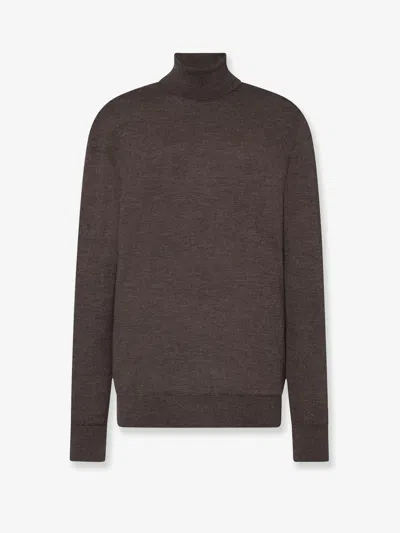 The Row Lizzy Cashmere Turtleneck Sweater In Brown