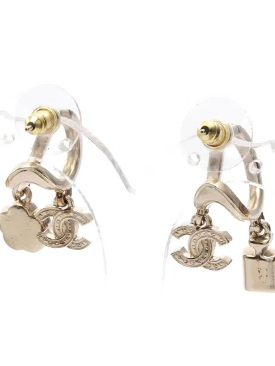 Pre-owned Chanel 1986-1988 Coco Mark Flower Hoop Earrings In Gold