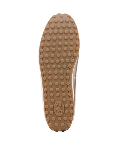 Naturalizer Carla Sport Flat In Gold