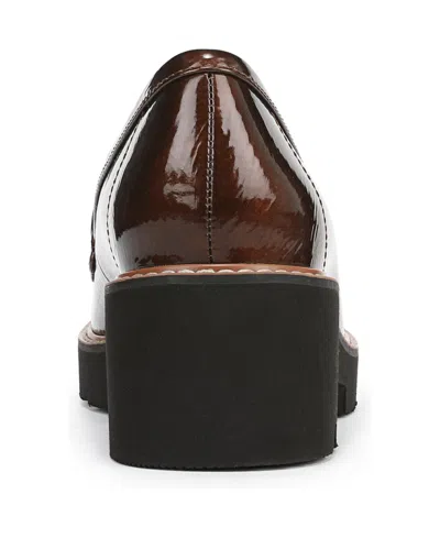 Naturalizer Corrine Loafer In Brown