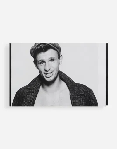 Dolce & Gabbana Dolce&gabbana Campioni - English Edition In Gray