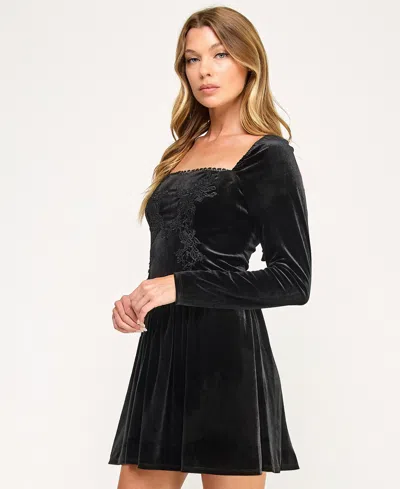 Seni & Cade Juniors' Velvet Drop Waist Embroidered Pull-on Short Dress In Black