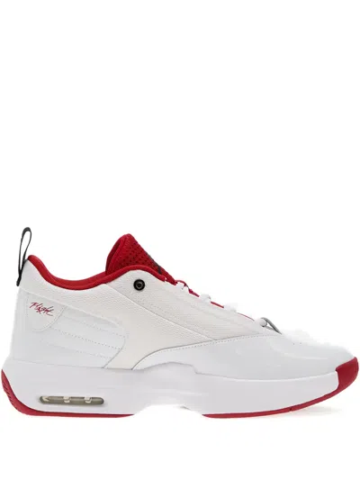 Jordan Max Aura 6 Sneakers In White