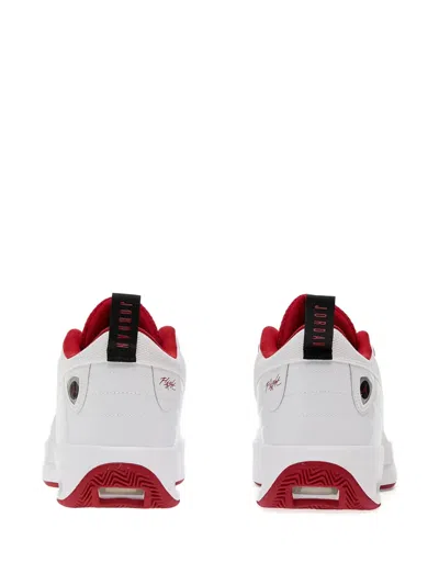 Jordan Max Aura 6 Sneakers In White