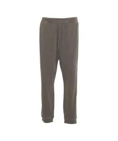 Closed Adjustable Waist Fleece Joggers With Ribbed Cuffs In Gray