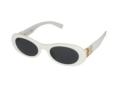 Miu Miu 0mu 06zs Sunglasses In 1425s0 White Ivory