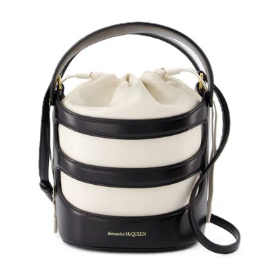 Alexander Mcqueen Two-tone Leather The Rise Bucket Bag In Black