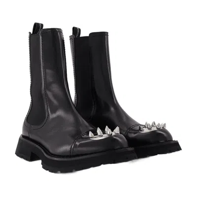 Alexander Mcqueen Ankle Boots With Studs In Black Leather In Black