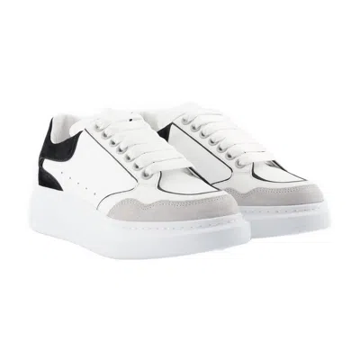 Alexander Mcqueen Oversized Sneakers In Black