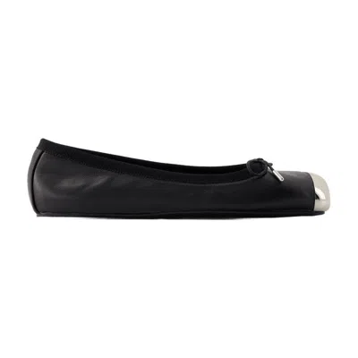 Alexander Mcqueen Black Leather And Silver Metal Flats In Black