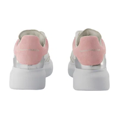 Alexander Mcqueen Valentino Garavani Beige Suede Vlogo The Bold Edition Loafers In White