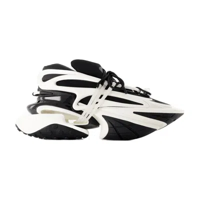 Balmain Unicorn Low-top Sneakers In Neoprene And Leather In Black