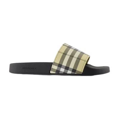 Burberry Lf Furley Sandals In Multi