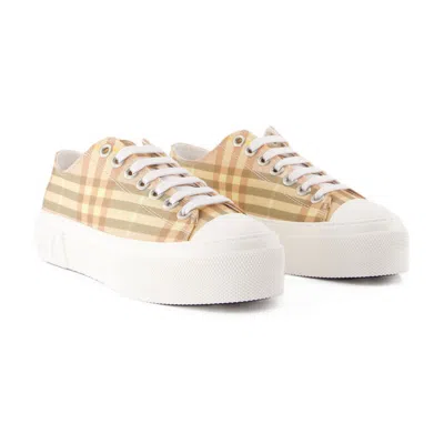 Burberry Lf Jack Low Sneakers In Neutral