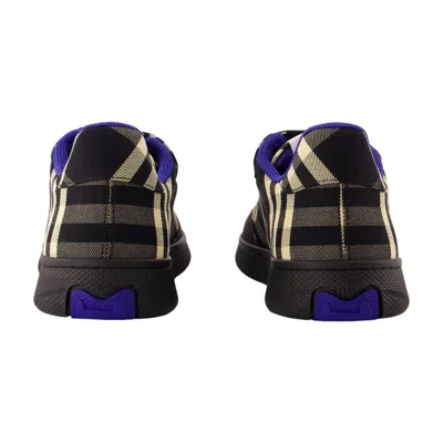 Burberry Checked Terrace Lace-up Sneakers In Black