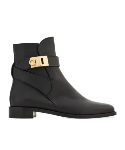 Ferragamo Zanira Leather Ankle Boots In Black