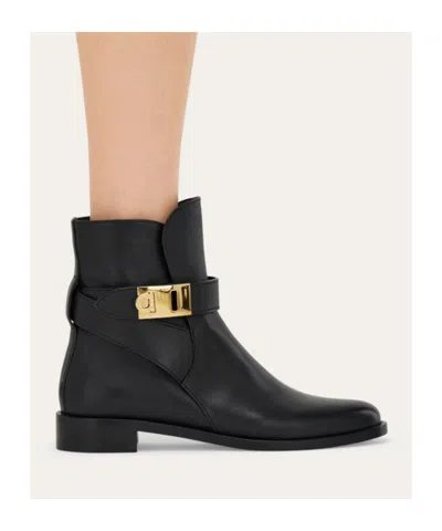 Ferragamo Zanira Leather Ankle Boots In Black