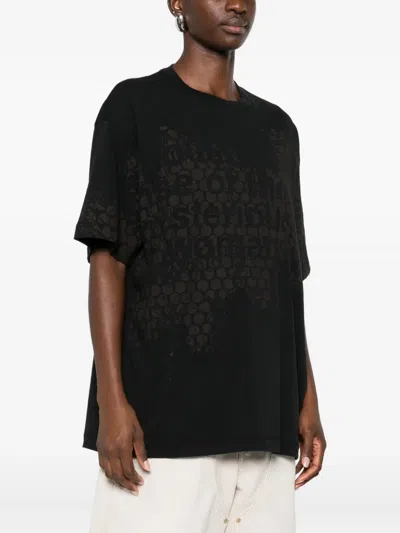 6397 Big Russell Bubble Wrap T-shirt In Black