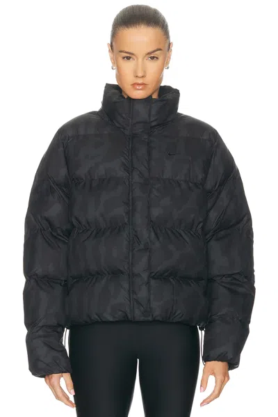 Nike Puffer Jacket In Black