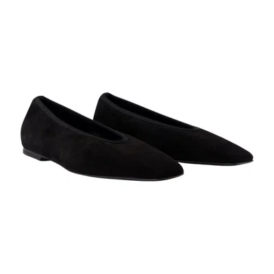 Totême 10mm Minimalist Velvet Ballerina Flats In Black