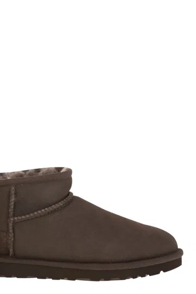 Ugg Stivaletto M Classic Ultra Mini Dusted Cocoa In Brown