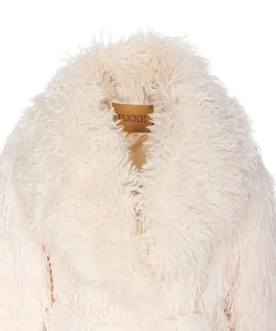 Jakke White Tavi Faux Fur Coat In White
