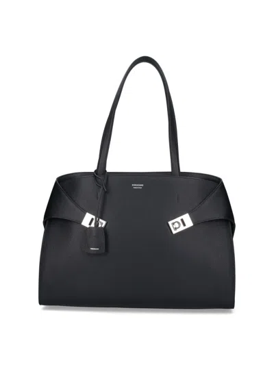 Ferragamo Hug Top-zip Leather Shoulder Bag In Black