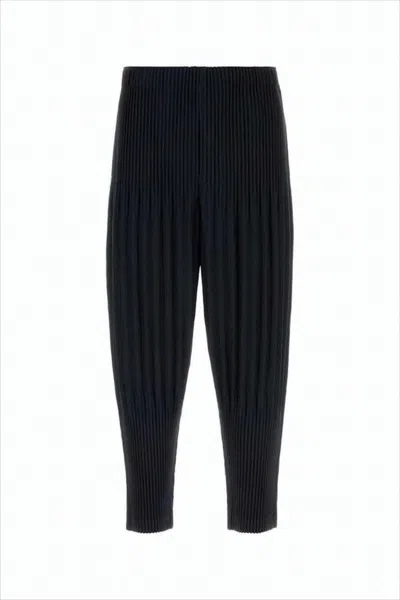 Issey Miyake Cropped Pleated Jogger Pants With Textured Finish In Black