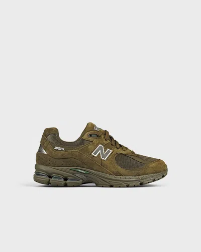 New Balance Sneakers 2002r In Green