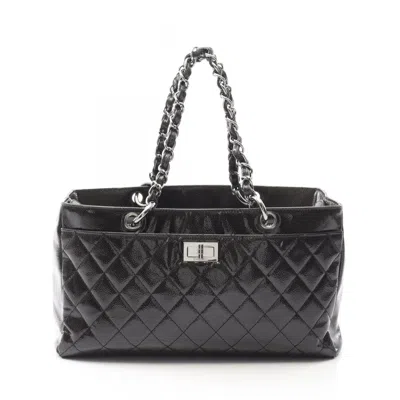 Pre-owned Chanel Black Patent Leather Tote Bag ()