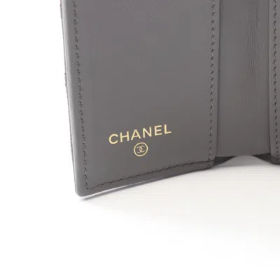 Pre-owned Chanel Gray Leather Wallet (tri-fold) ()