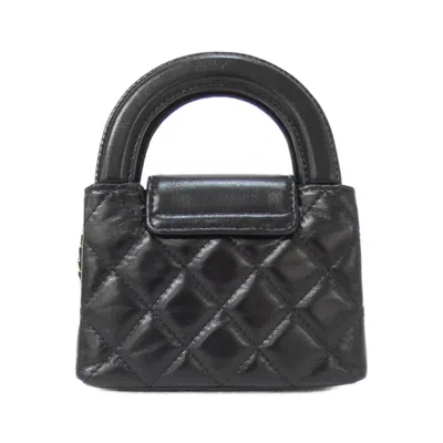 Pre-owned Chanel Matte Gold Leather Shoulder Bag ()