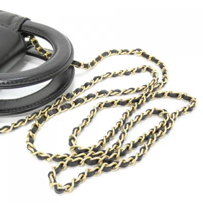 Pre-owned Chanel Matte Gold Leather Shoulder Bag ()