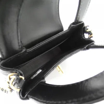 Pre-owned Chanel Matte Gold Leather Shoulder Bag ()