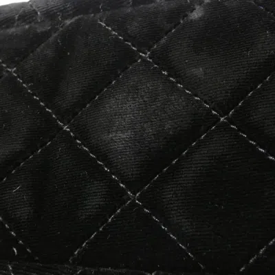 Pre-owned Chanel Matte Gold Velvet Shoulder Bag ()