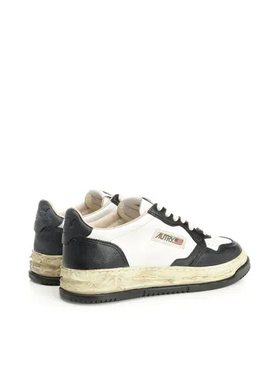Autry Medalist Low Vintage X Mihara Yasuhiro White And Black Sneakers With Handcrafted Sole In Leather Man In Black