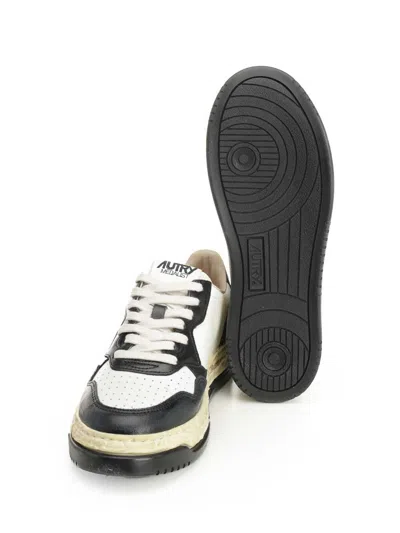 Autry Medalist Low Vintage X Mihara Yasuhiro White And Black Sneakers With Handcrafted Sole In Leather Man In Black