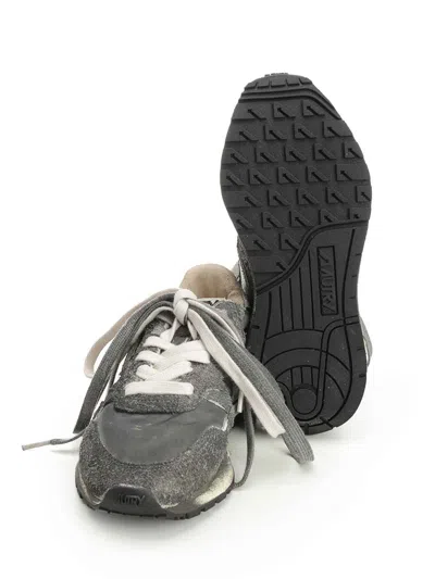 Autry Reelwind Super Vintage Sneakers In Black