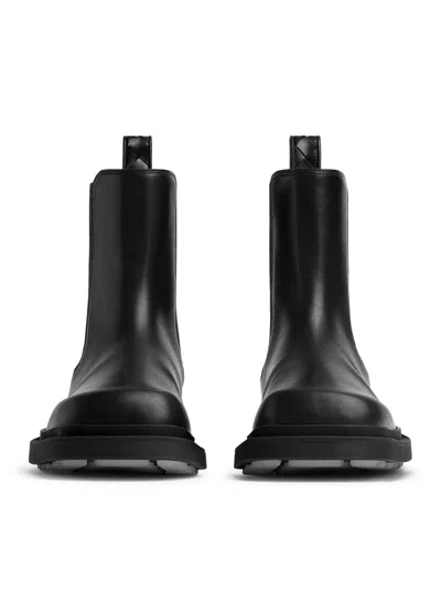 Bottega Veneta Women Ben Leather Chelsea Boots In Black