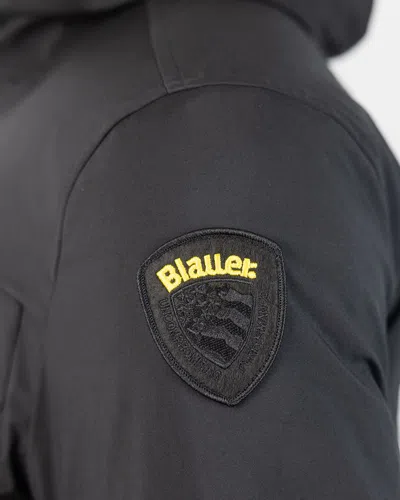 Blauer Monochromatic Light Neoprene Puffer Jacket With Hood And Functional Pockets In Black